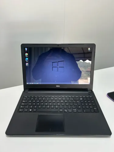 Notebook Dell i3 15,6 polegadas com 8GB e SSD