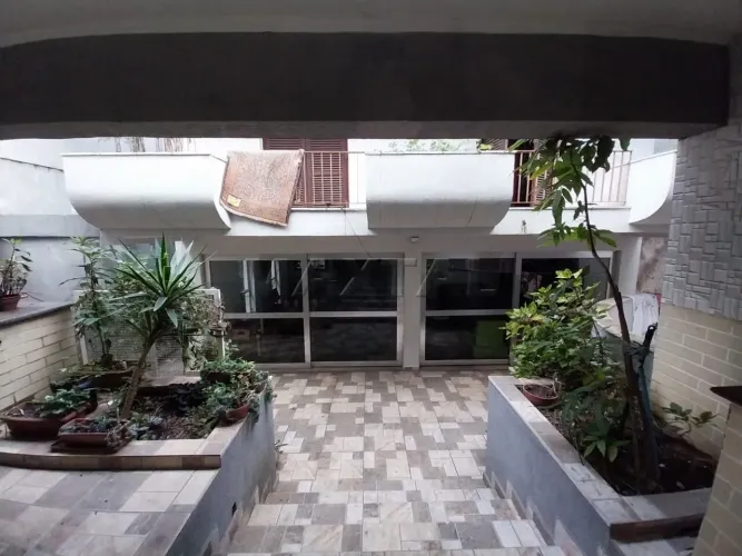 Casa para locação, no Jardim São Bento, rua fechada com quarita , 4 suites, piscina, churr