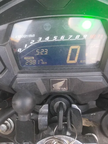 CG Titan 160 única dona
