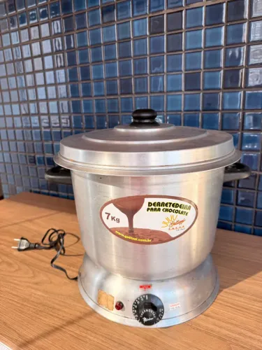 Derretedeira elétrica Gallizzi 7 kg para chocolate