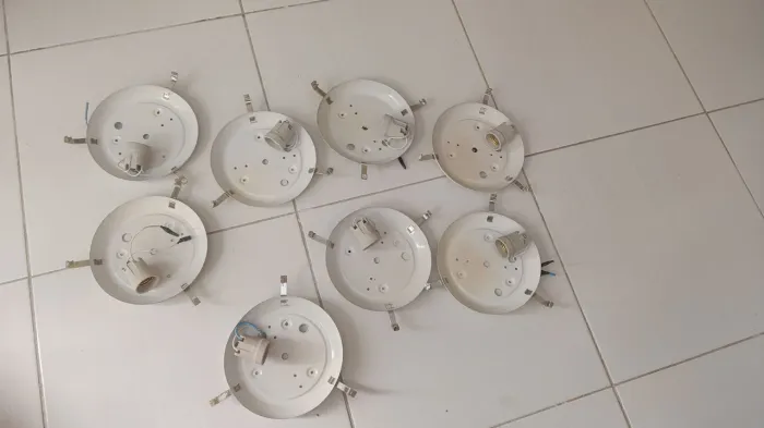 Plafon embutir 