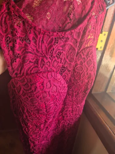 Vestido longo de renda modelo sereia