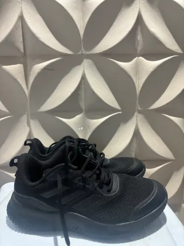 Tênis Adidas ALPHACOMFY, preto 39
