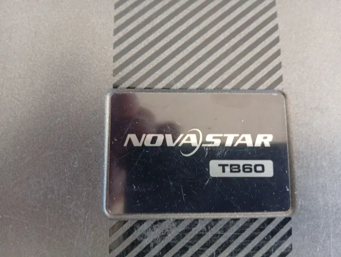 Controladora Novastar Tb60 Player Multimídia Painel De Led
