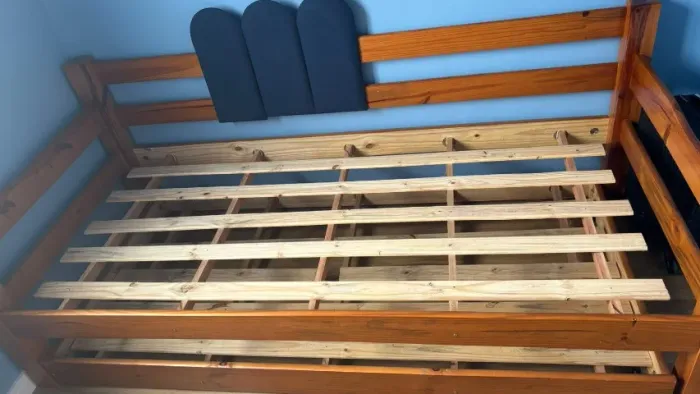 Cama de Solteiro com Gaveta