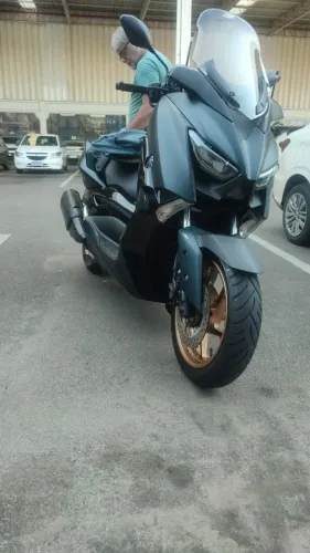 Yamaha - Xmax 2023 - 5 mil km