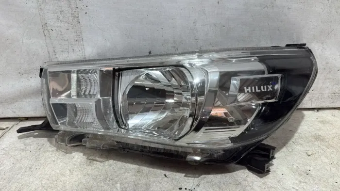 Farol esquerdo hilux 2016 2017 2018 2019 2020 Original