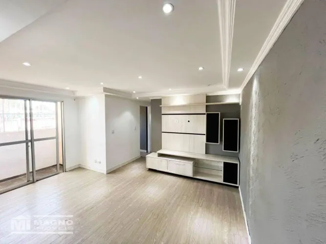Apartamento com 3 dorms, varanda e 1 vaga à venda, 62 m² por R$ 370.000 - Parque Císper - 