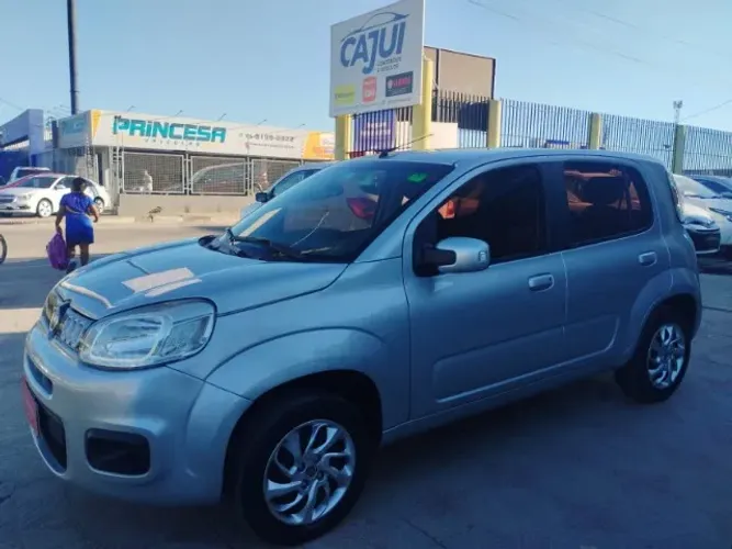 Fiat Uno Evolution 1.4 Fire Flex 8V 5P 2015