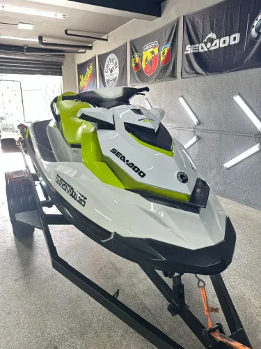 Jet Ski Seadoo