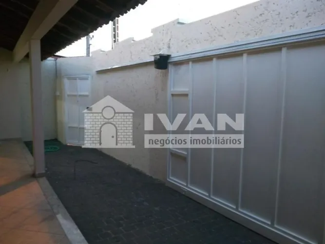 Casa para locação no Bairro Presidente Roosevelt