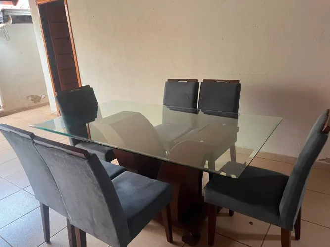 Vendo mesa de 6 lugares