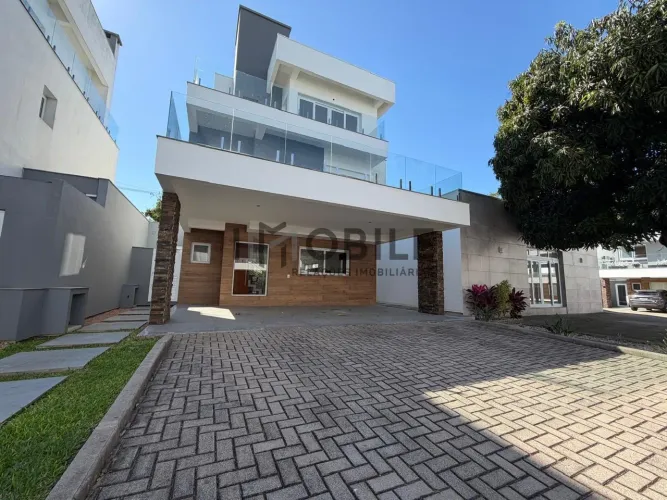 Casa em Condomínio na Pedra Redonda | 3 Suítes para Locação
