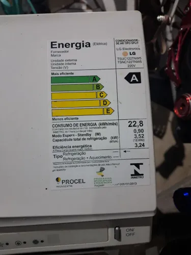 Central  de ar 12000 btus usada em bom estado de funcionamento 