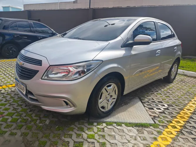 Chevrolet Onix JOY Hatch 1.0 8V Flex Mec. 4P 2018