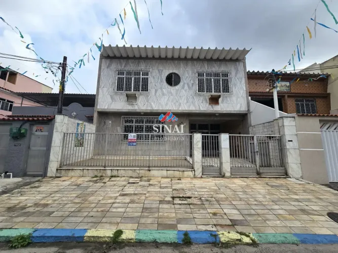 Casa Duplex 2 Quartos com suíte e piscina em Vista Alegre