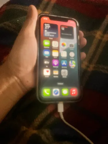 Vendo ou troco iPhone Xr funcionado perfeitamente