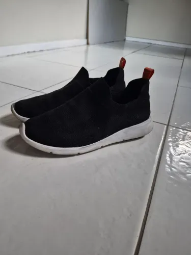 Tênis preto femenino Santa Lola Tam 38