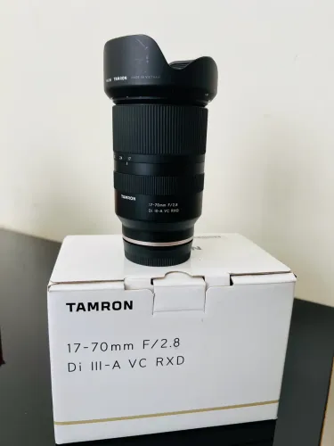 Lente tamron 17-70 2.8 Sony nova .