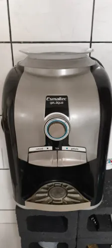 Gelágua Esmaltec Preto