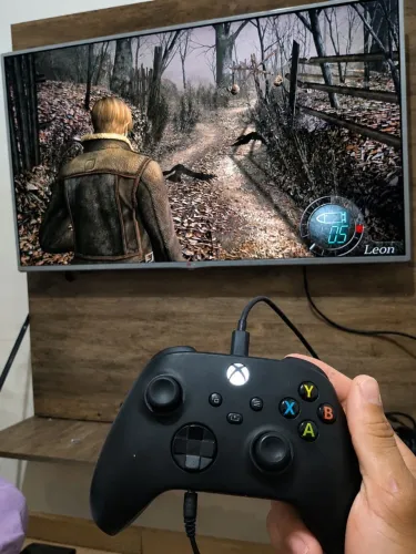 Xbox one X seminovo com 3 controles