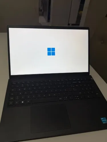 Notebook Dell Inspiron 15 3511 15,6" Full HD, SSD 128GB, 4GB RAM, Biometria