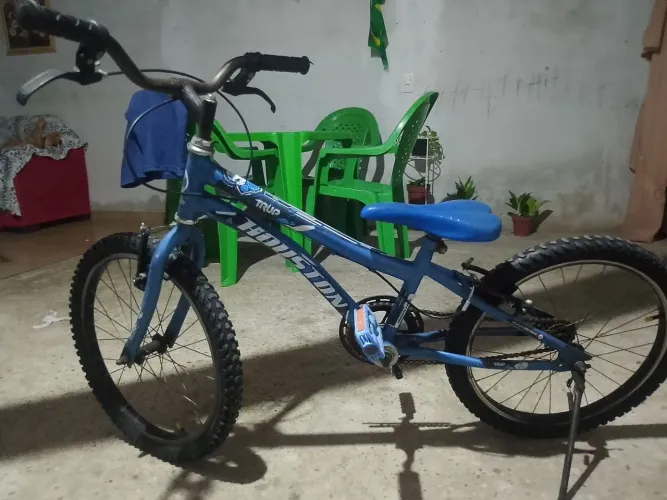Bicicleta muito boa semi nova