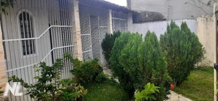 Casa com Piscina e Churrasqueira para Locação | 2 Quartos e 128m²