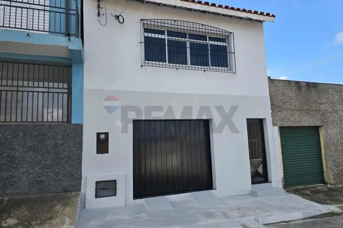 Casa para Locação-Bairro Vila Flora