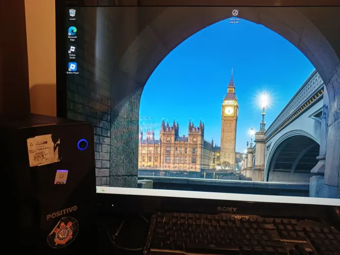 PC Desktop Positivo Stilo Intel Celeron HD 320GB Estudo Trabalho