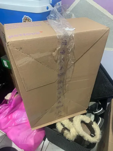 Roupa femininas M e G e lençóis em bom estado para brechó