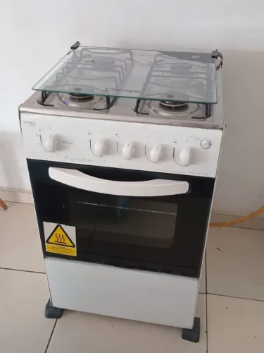 Vendo fogao esmaltec 4 bocas