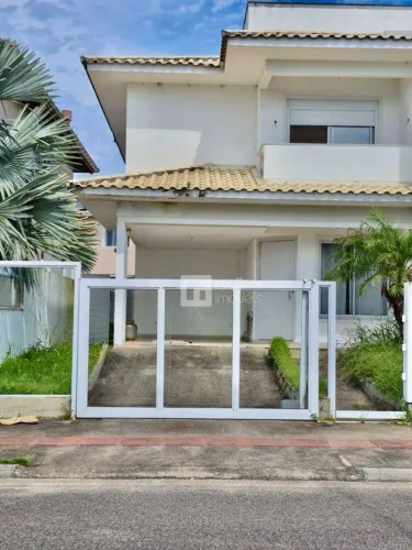 Casa com 3 dormitórios à venda por R$ 1.900.000,00 - Cachoeira do Bom Jesus - Florianópoli