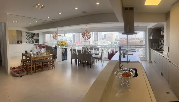 Apartamento à Venda no Condomínio Meridian Barra Funda/ 93m²/ 2 suítes/ 2 vagas/ Rua Ruben