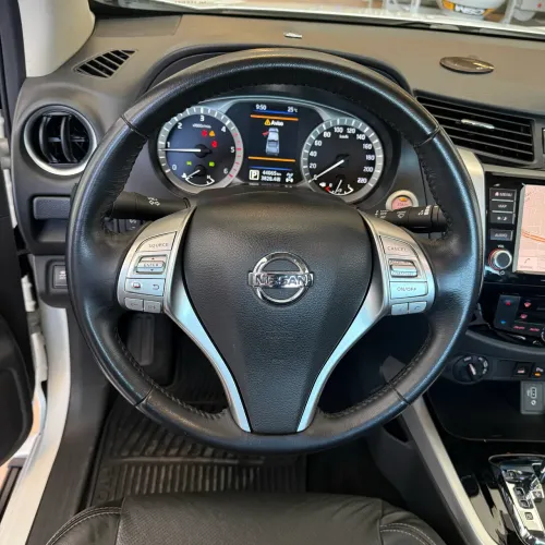 Nissan Frontier XE CD 4X4 2.3 Bi-TB Diesel Aut. 2022