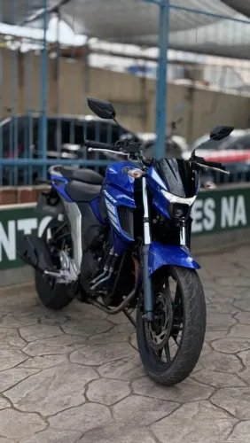 YAMAHA FZ25 <br>ANO: 2023/2023<br>Km: 32.000<br>R$ 24.900