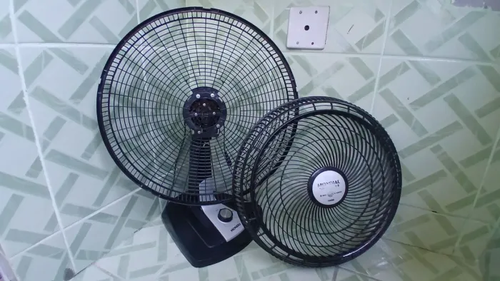 Ventilador Mondial 40 para aproveitar as peças