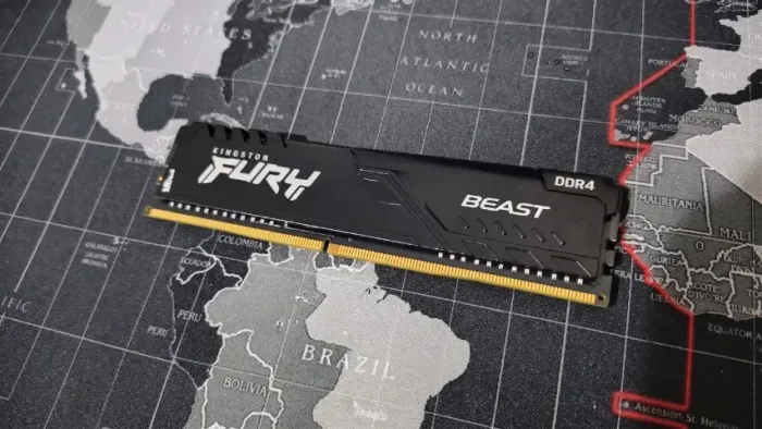 Memória RAM DDR4 8GB 3200MHz Kingston Fury