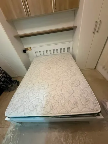 cama de casal com colchao de mola