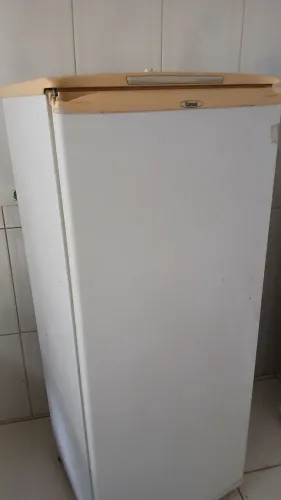 Geladeiras quebradas