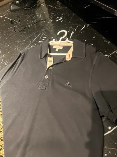 Blusa polo Burberry, tamanho M
