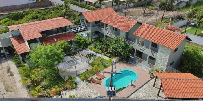 Sobrado para venda possui 500 metros quadrados com 8 quartos em Barra Mar - Barra de São M