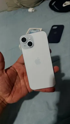 iPhone 15 azul, 128gb em perfeito estado!.