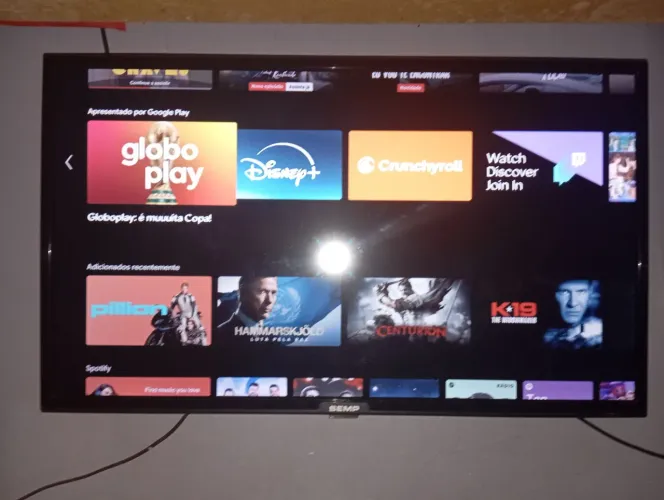 Vendo tv smat Android 32 polegadas Semp TCL tudo perfeito