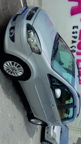 Fiat Idea Attractive 1.4 Fire Flex 8V 5P 2011
