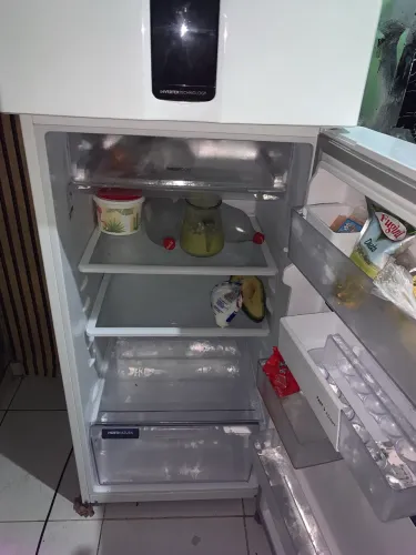Geladeira inverter Electrolux