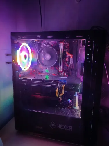 Ryzen 5 5500 + RX 5700 + B450M + SSD 512gb + 2x8gb Ram 3200Mhz + 600W plus
