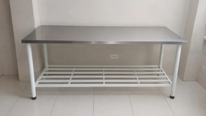 Mesa inox para bar/restaurante ou casa