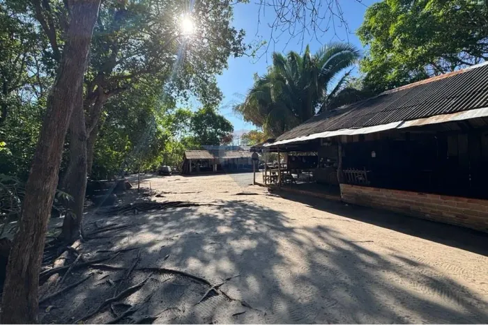 CHACARÁ À VENDA 20KM DE ARAGUAINA-TO
