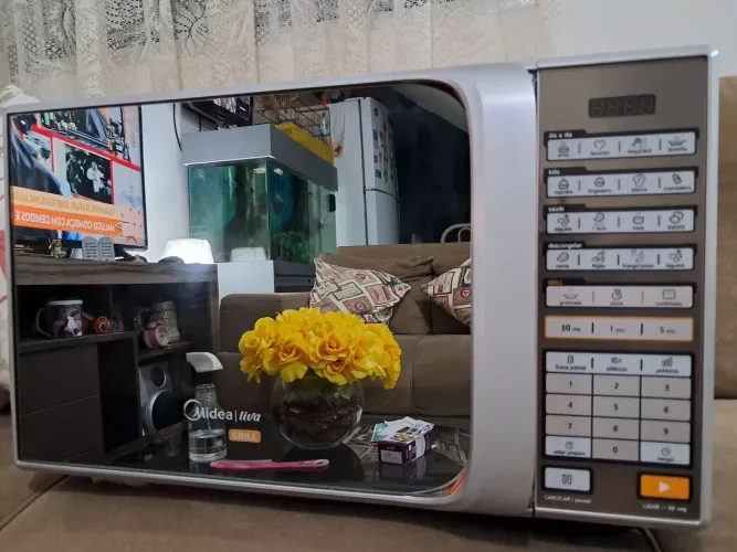 MICROONDAS MIDEA ESPELHADO GRANDE (COM GRILL)